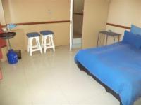 Bed Room 4 of property in Berea - DBN