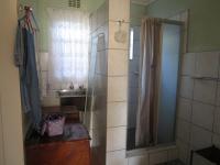 Bathroom 3+ - 11 square meters of property in Westonaria