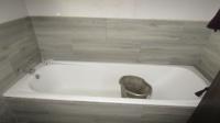 Bathroom 1 - 5 square meters of property in Crystal Park