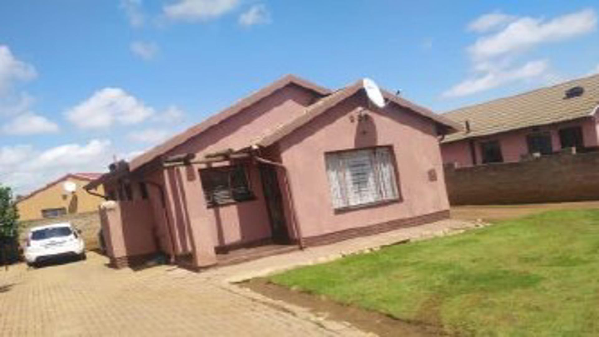 Front View of property in Sebokeng