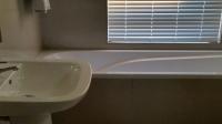 Bathroom 1 - 7 square meters of property in Croydon- CPT