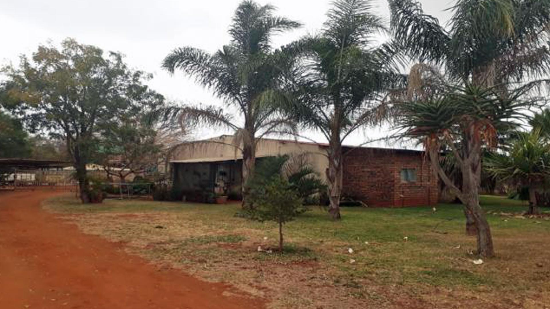 Front View of property in Mookgopong (Naboomspruit)