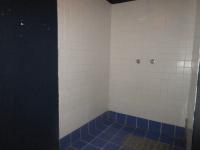Bathroom 2 - 2 square meters of property in Three Rivers