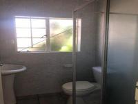 Main Bathroom of property in Safarituine