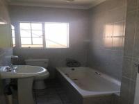 Bathroom 1 of property in Safarituine