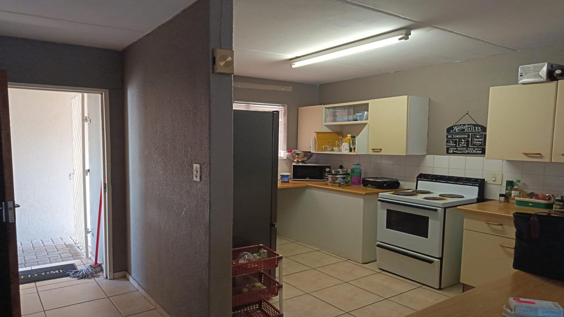 Kitchen of property in Krugersdorp