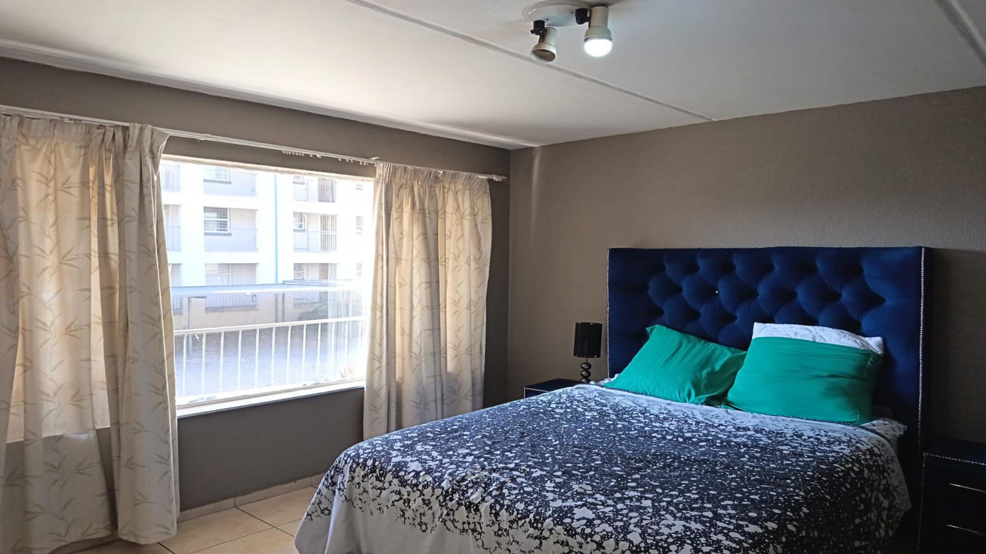 Bed Room 1 of property in Krugersdorp