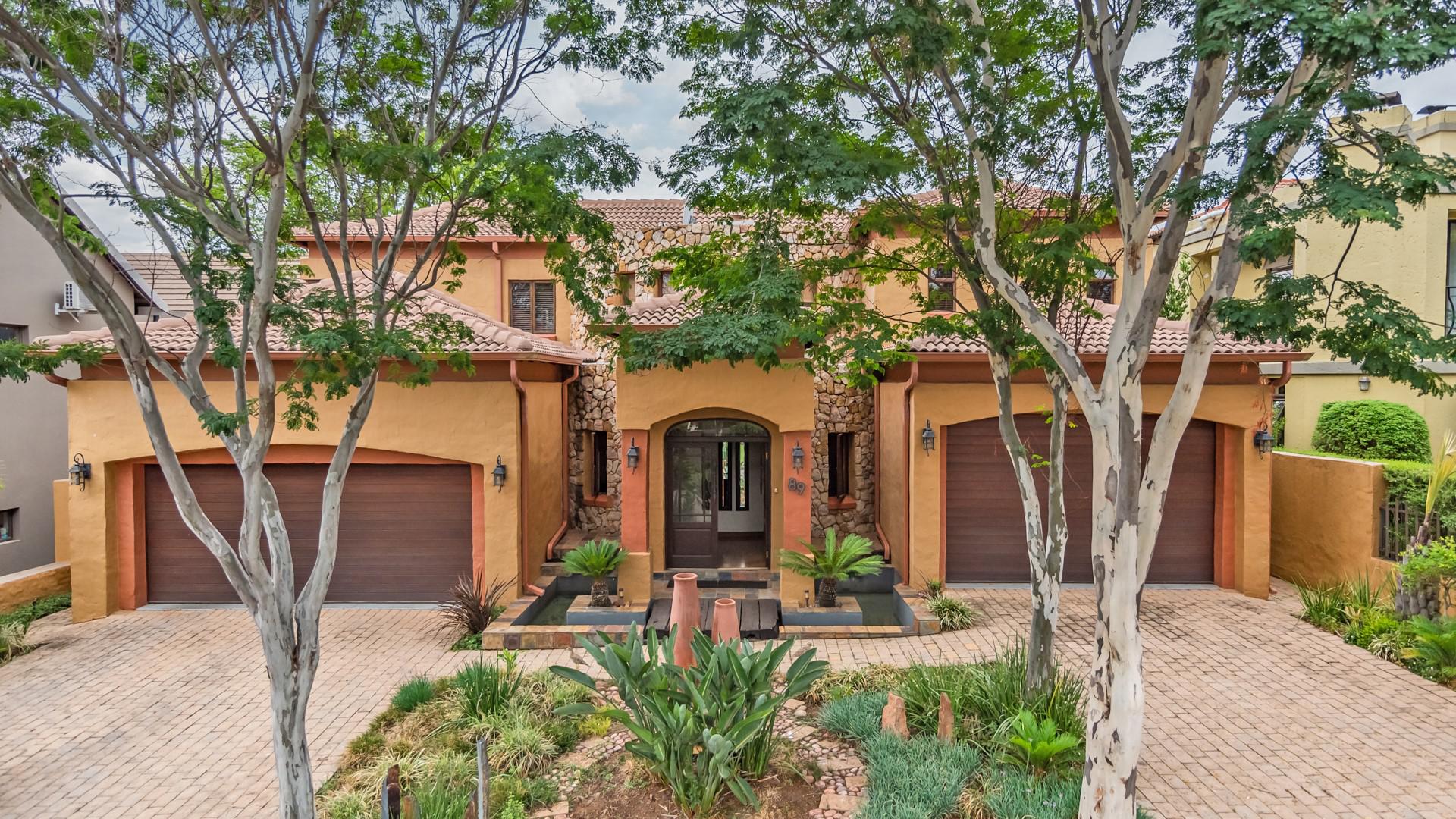 Front View of property in Featherbrooke Estate