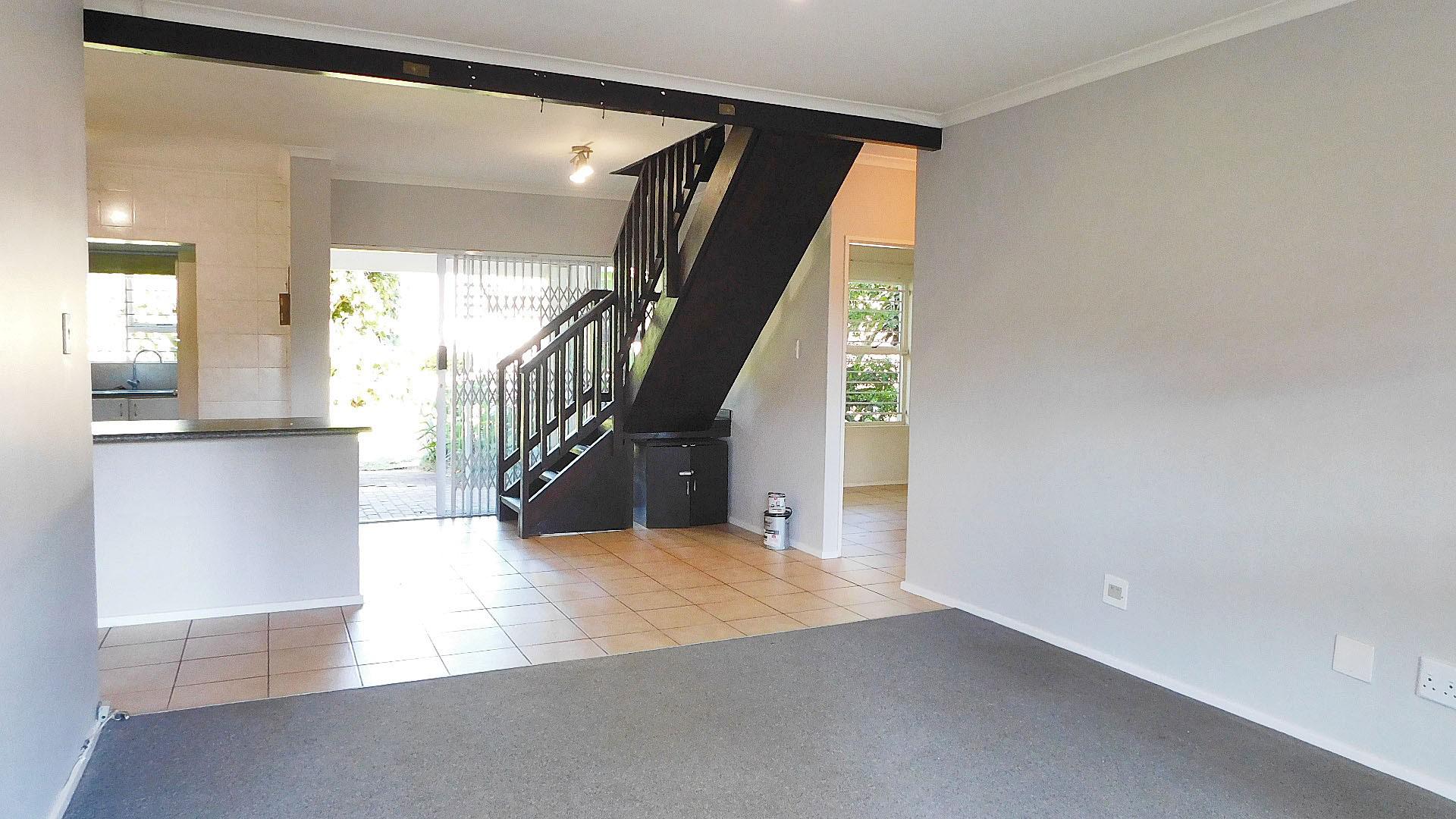 Lounges - 16 square meters of property in Ballito