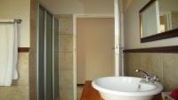 Bathroom 1 - 6 square meters of property in Cullinan