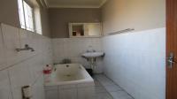 Bathroom 2 - 11 square meters of property in Emalahleni (Witbank) 