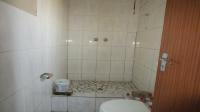 Bathroom 2 - 11 square meters of property in Emalahleni (Witbank) 
