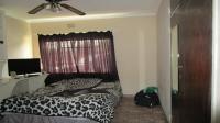 Bed Room 1 - 18 square meters of property in Emalahleni (Witbank) 