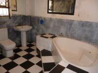 Bathroom 1 of property in Bellair - DBN