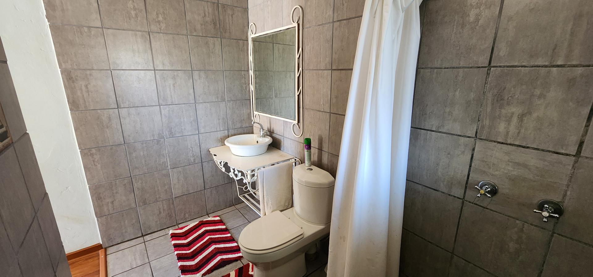 Bathroom 2 of property in Orkney