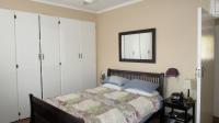 Main Bedroom - 19 square meters of property in Bonaero Park