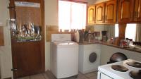 Kitchen - 10 square meters of property in Bonaero Park