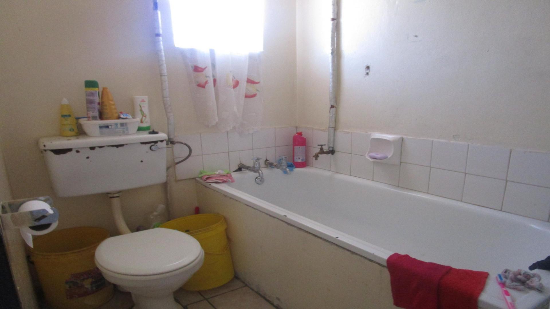 Bathroom 1 of property in Davidsonville