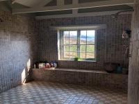 Main Bathroom of property in Signal Hill (KZN)