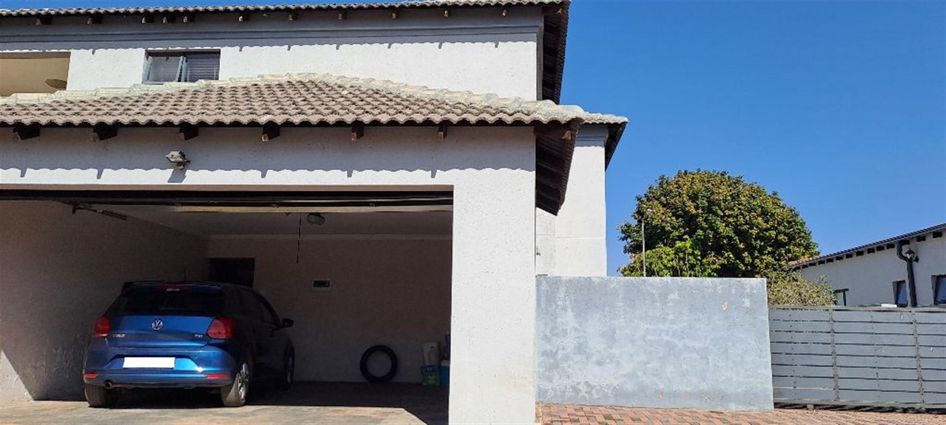 Front View of property in Theresapark