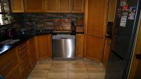 Kitchen - 12 square meters of property in Kingsburgh
