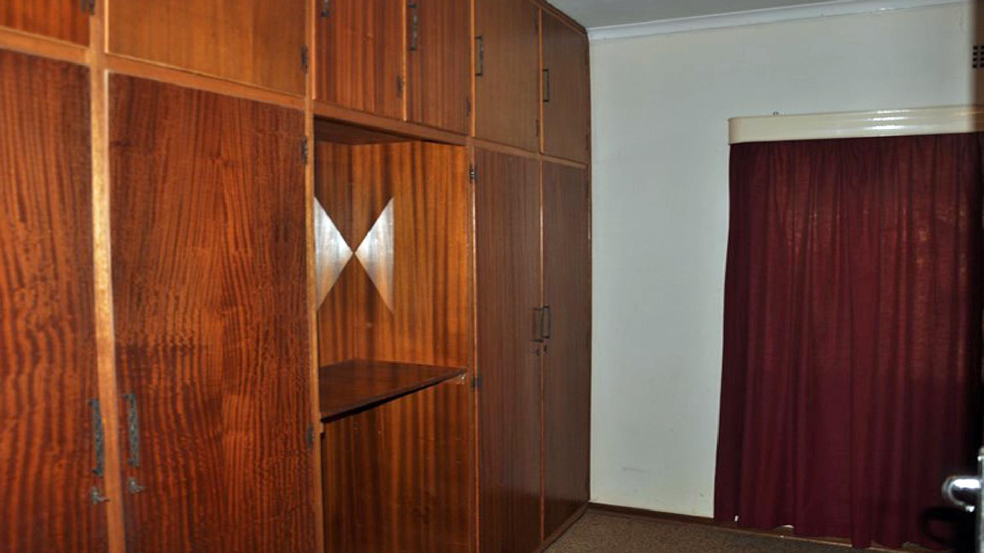 Bed Room 3 - 11 square meters of property in Kuruman