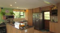 Kitchen - 14 square meters of property in Somerset West