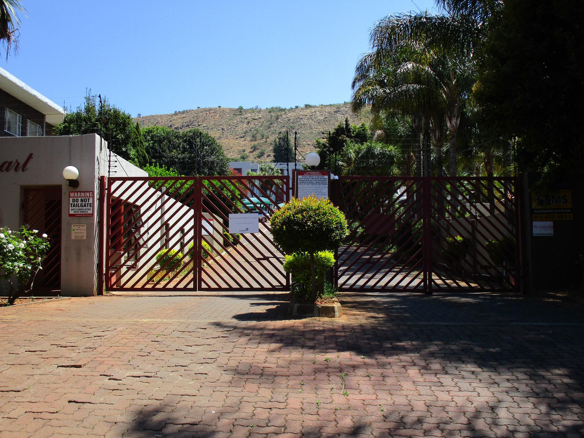 Front View of property in Bedfordview