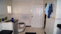 Main Bathroom - 14 square meters of property in Howick