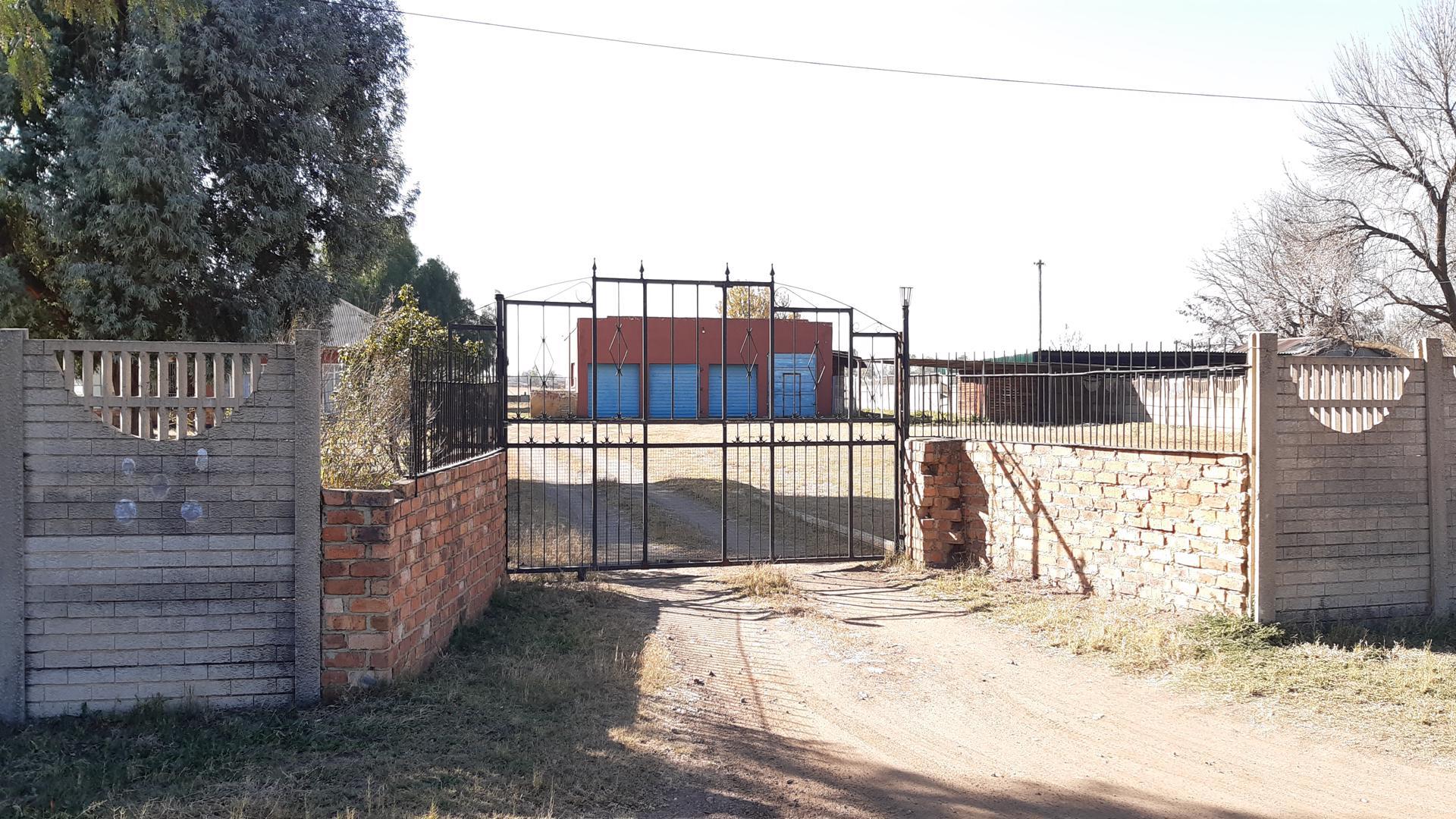 Front View of property in Vanderbijlpark