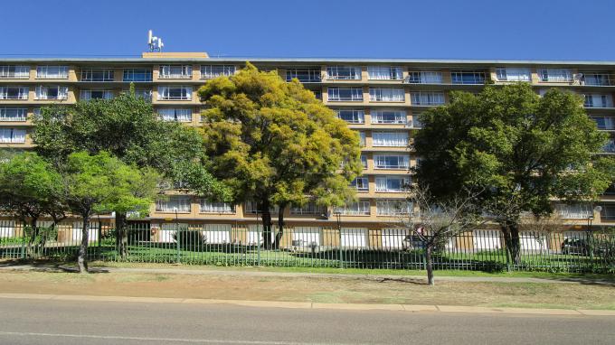 3 Bedroom Apartment for Sale For Sale in Queenswood - Private Sale - MR237962