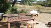 Patio - 21 square meters of property in Kameelfontein