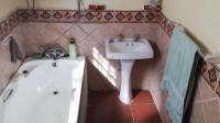 Bathroom 1 - 5 square meters of property in Kameelfontein