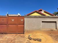 Front View of property in Protea Glen