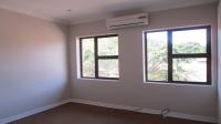 Bed Room 1 - 14 square meters of property in Cashan