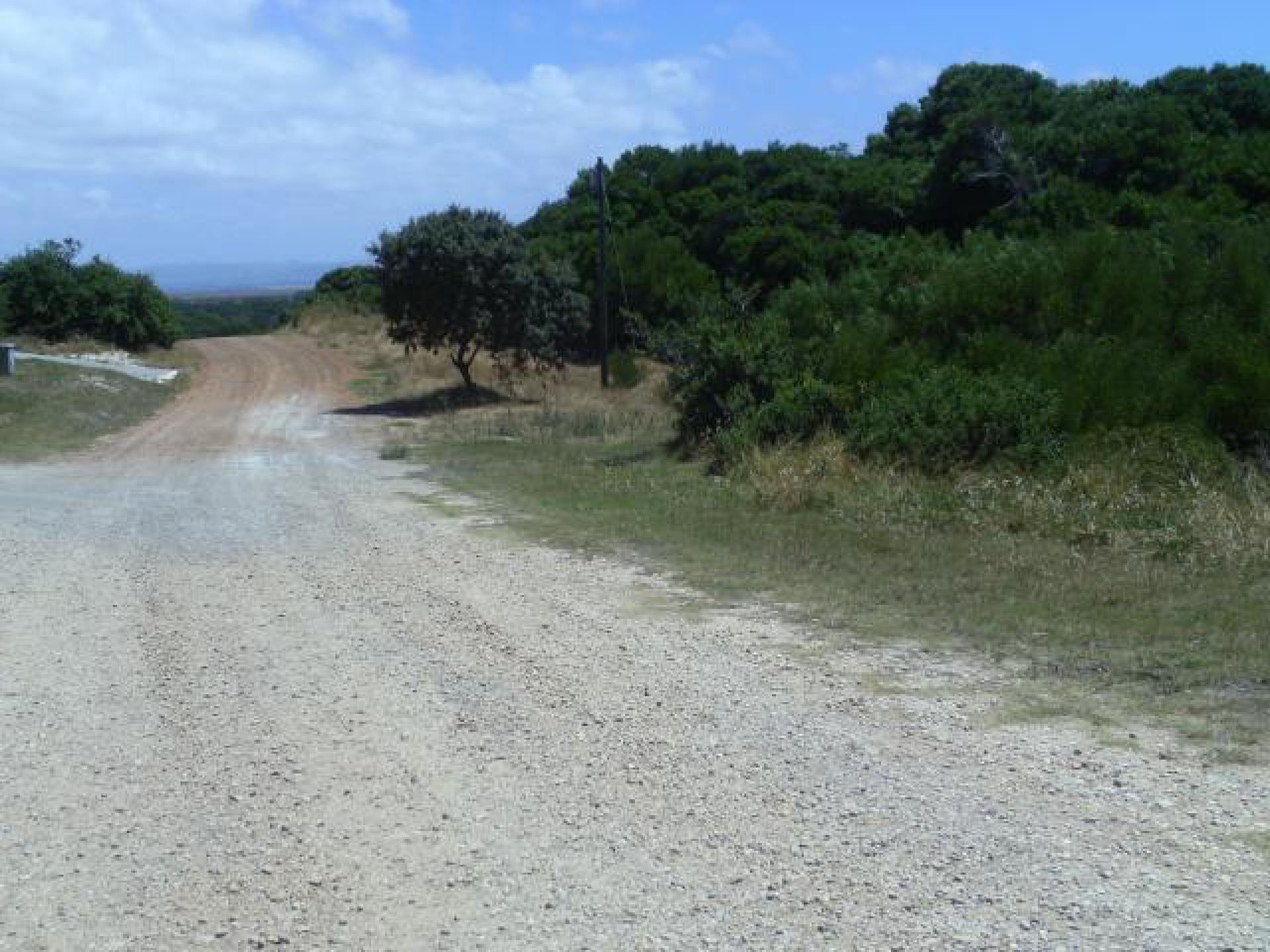 Front View of property in Paradise Beach