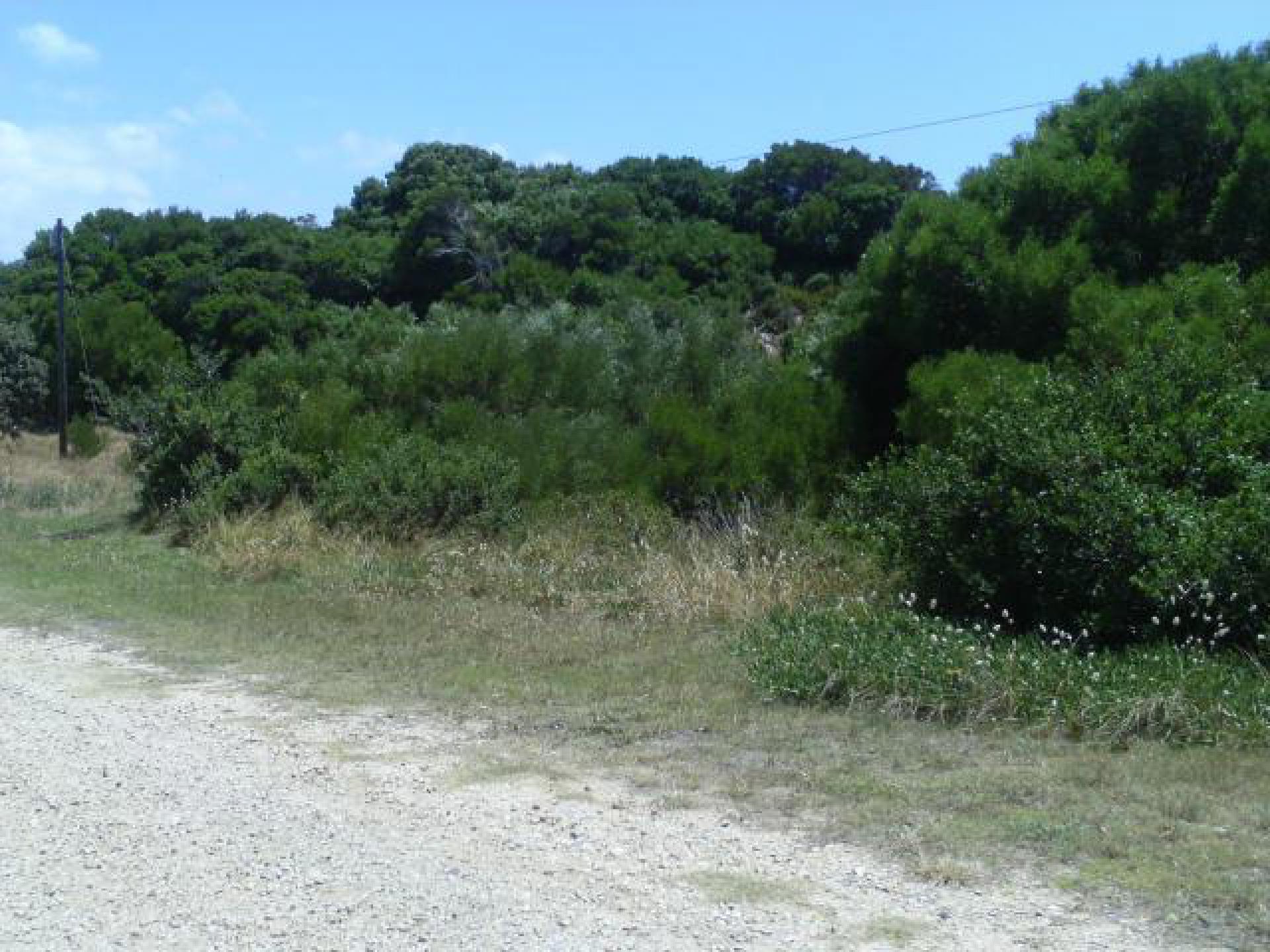 Front View of property in Paradise Beach