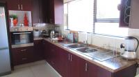 Kitchen - 48 square meters of property in Sunward park