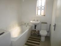Bathroom 1 - 6 square meters of property in Windmill Park