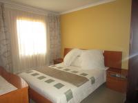 Main Bedroom - 14 square meters of property in Windmill Park
