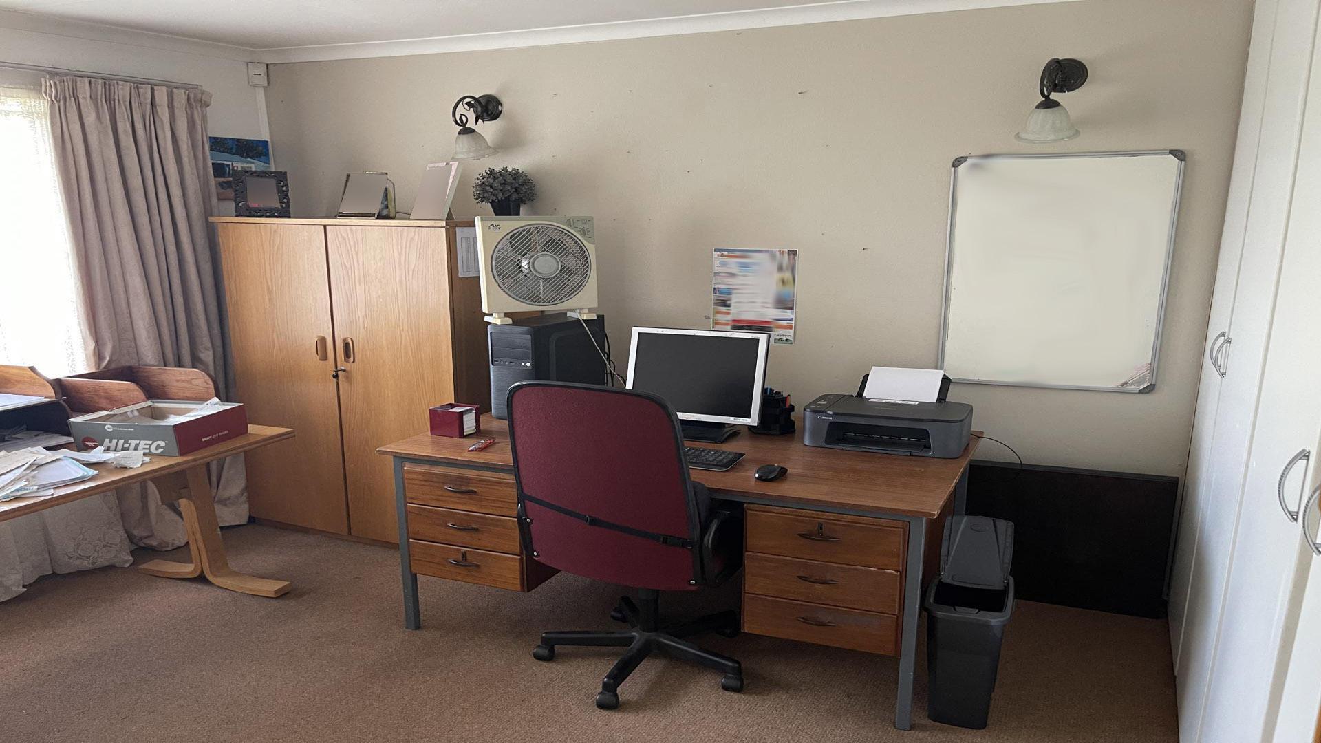 Bed Room 2 of property in Secunda