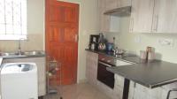 Kitchen - 7 square meters of property in Crystal Park