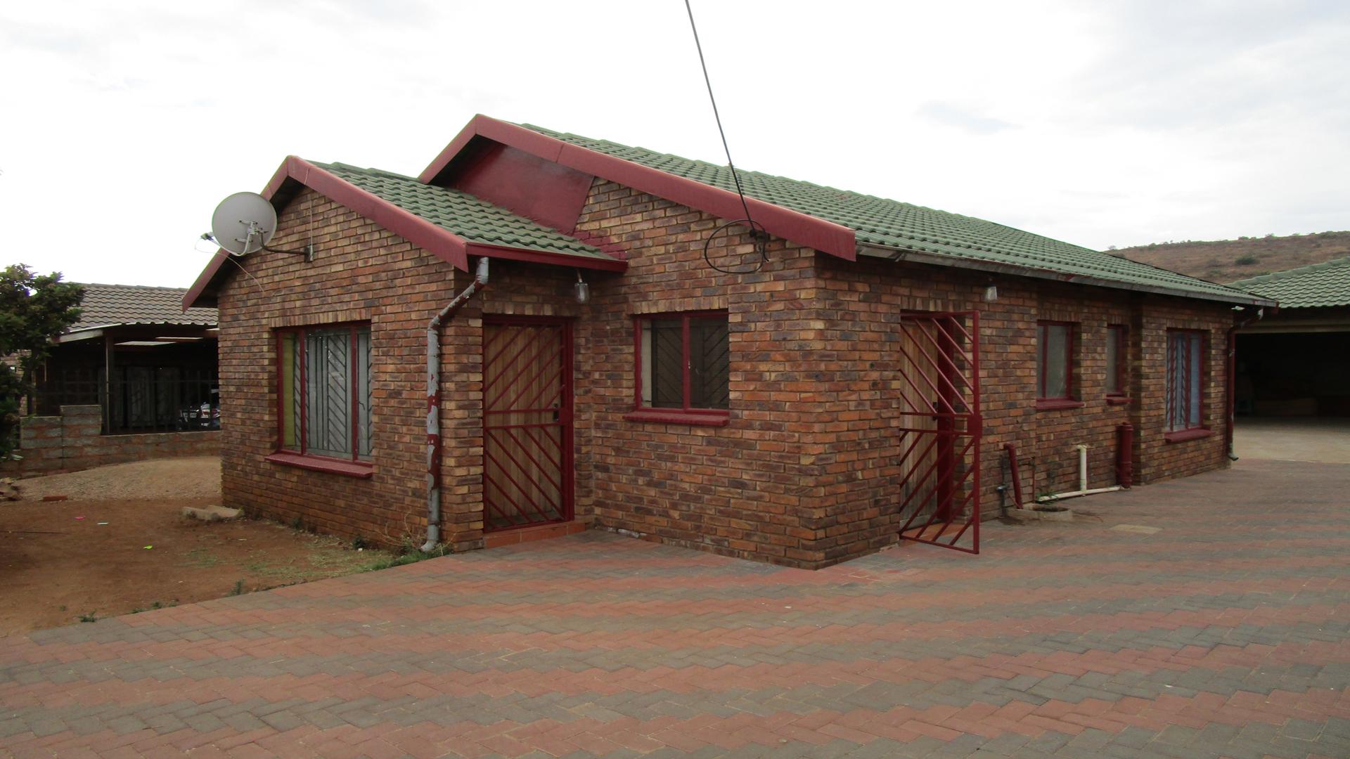 Front View of property in Atteridgeville