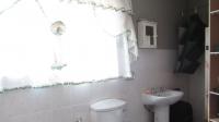 Bathroom 2 - 9 square meters of property in Rustenburg