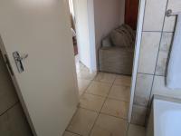 Bathroom 1 - 6 square meters of property in Waterkloof (Rustenburg)