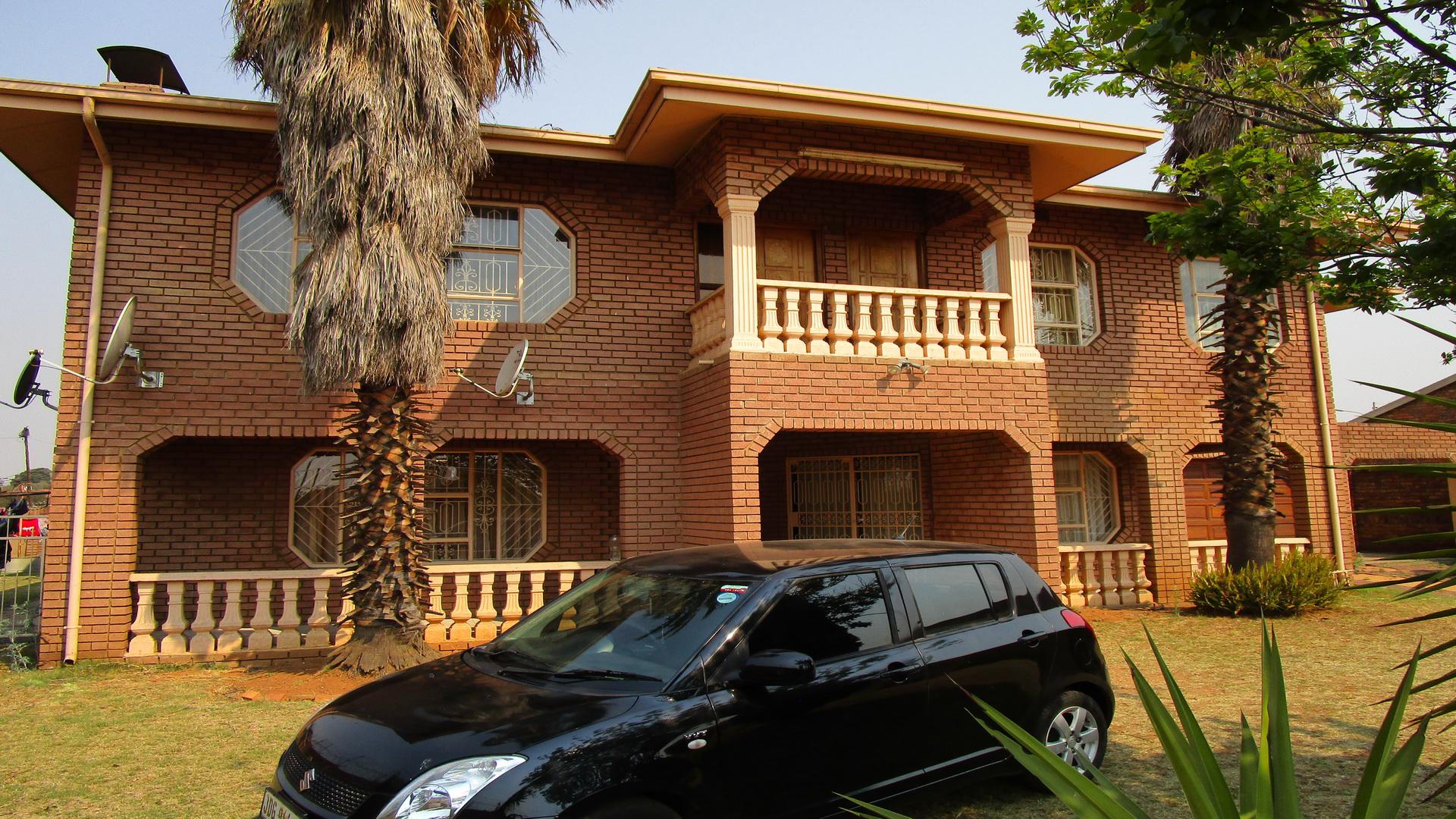 6 Bedroom House for Sale For Sale in Emalahleni (Witbank)