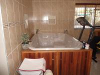 Main Bathroom of property in Richards Bay