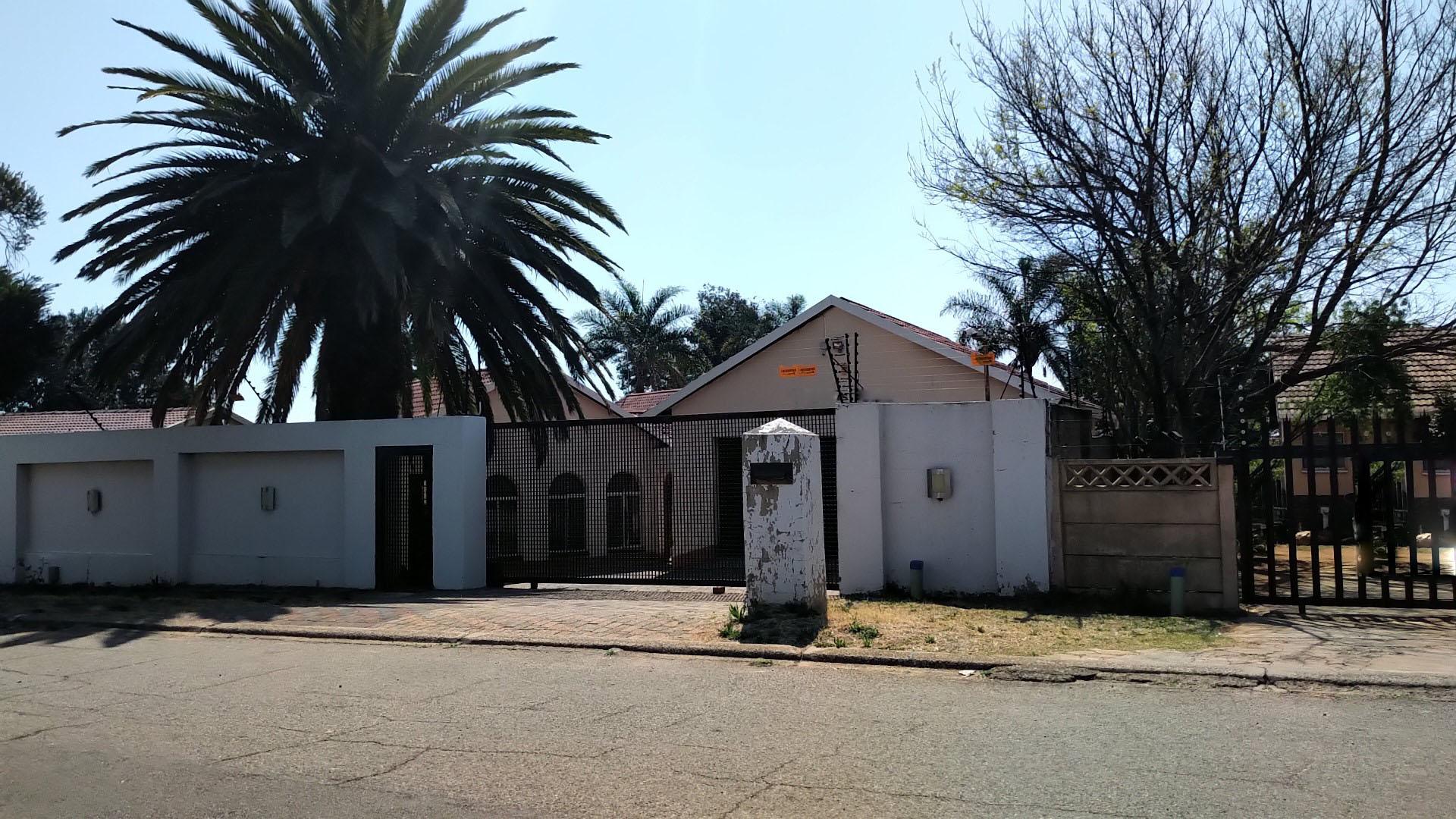 Front View of property in Birchleigh North
