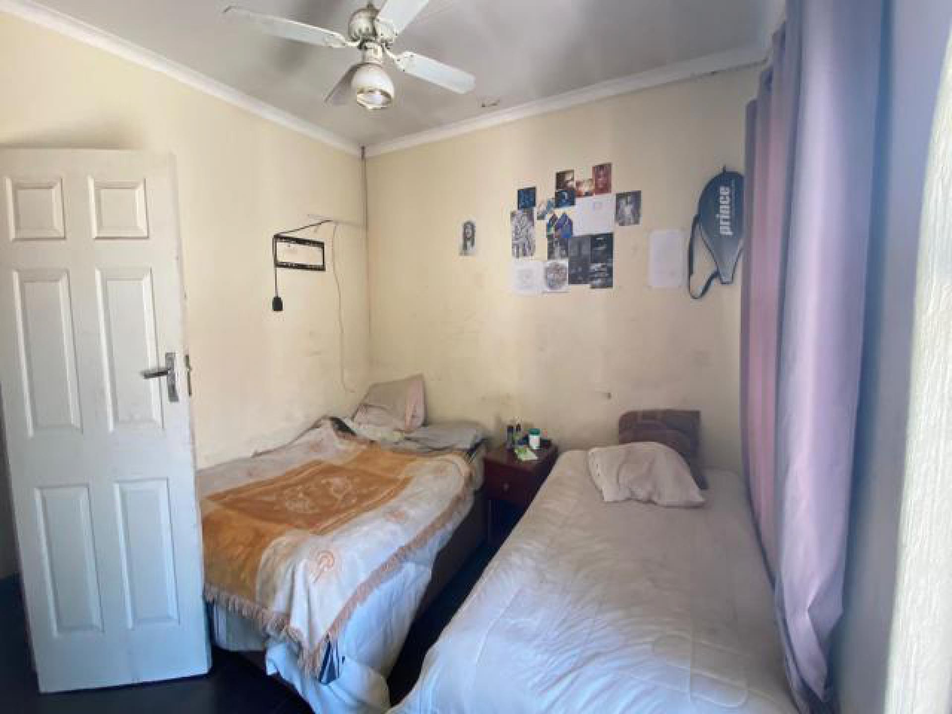 Bed Room 3 of property in Birchleigh North