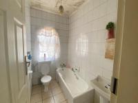 Bathroom 2 of property in Birchleigh North